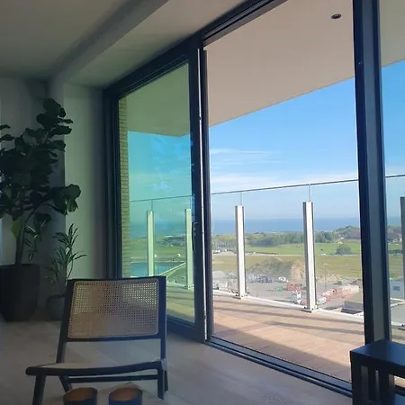 Park Tower Sea View With Pool And Gym Apartmán